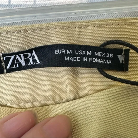 Zara Two-Tone Green and Cream Skirt Set - Picture 11 of 16